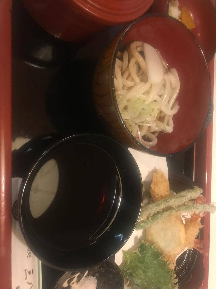 三八屋岐南店