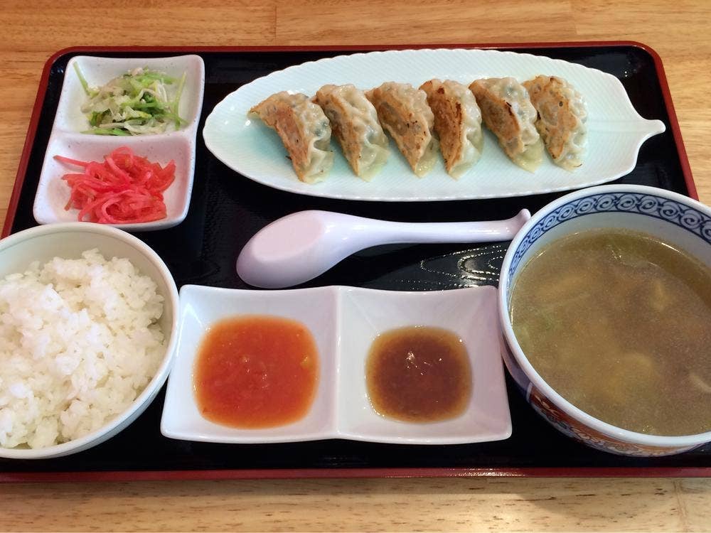 リナーズ餃子