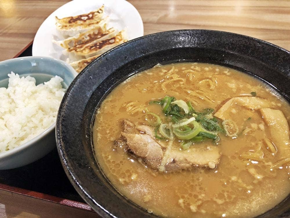 越後秘蔵麺 無尽蔵 外伝はえばる家