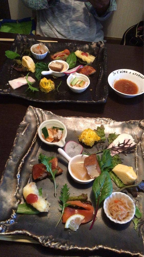 modern dining かがり