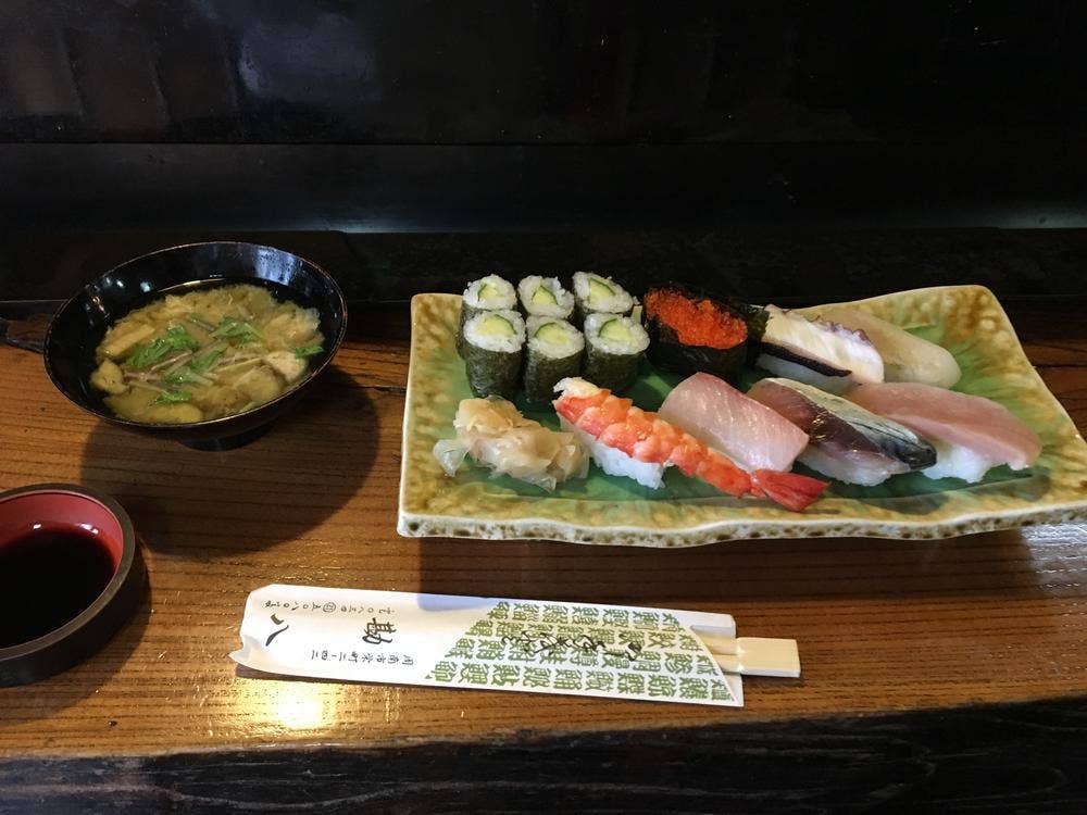 勘八