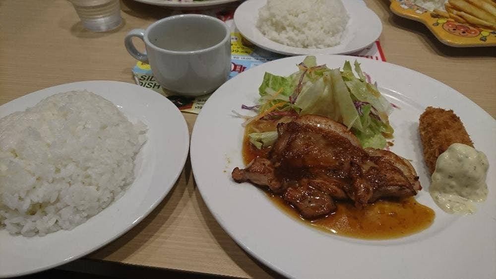 ガスト 福井春江店