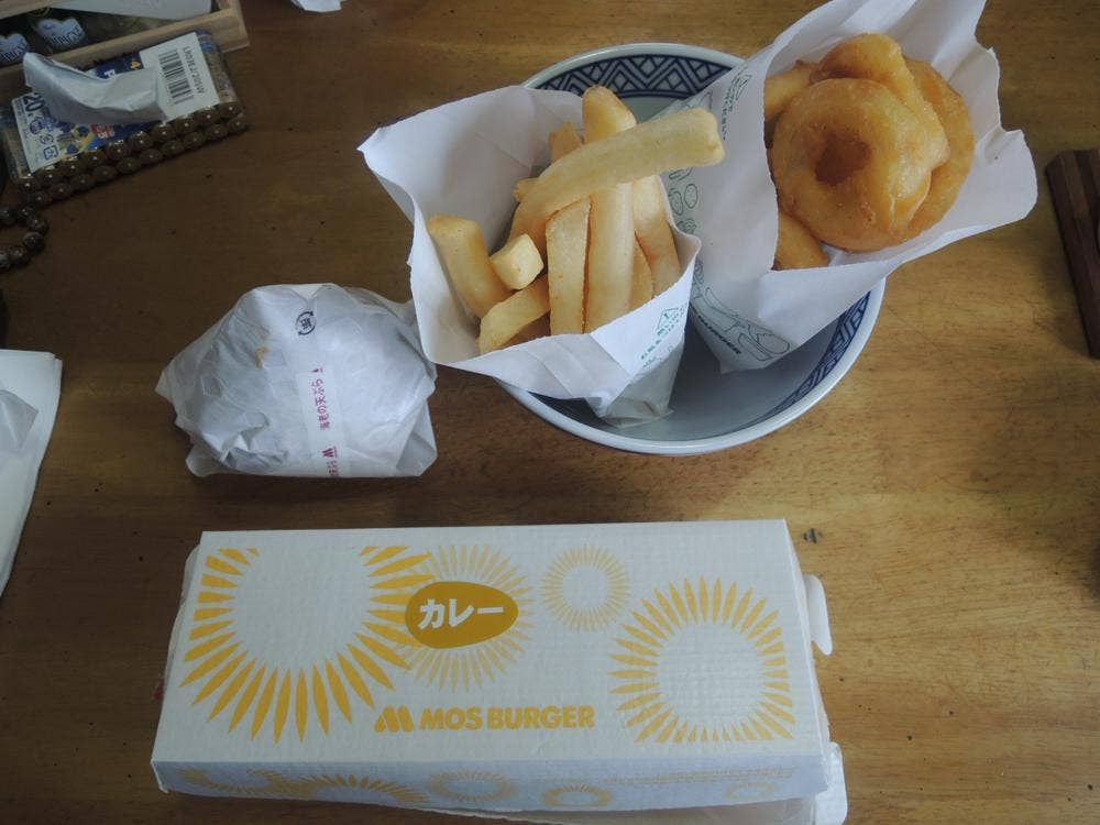 モスバーガー 金沢八景店