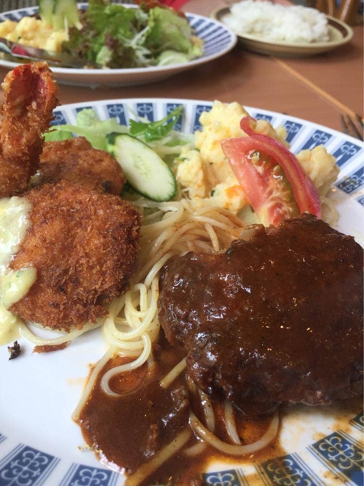 洋食屋 グリルアップル