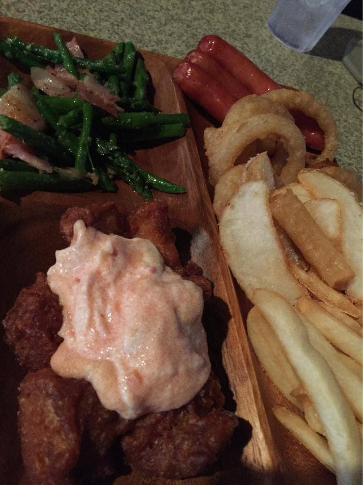 ダイニング&カラオケ&パーティ ナイスデー 新中町店