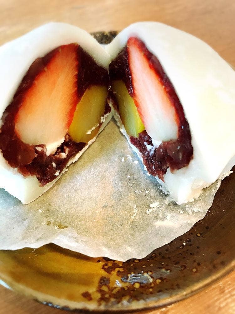 お菓子の日高 工場直売店