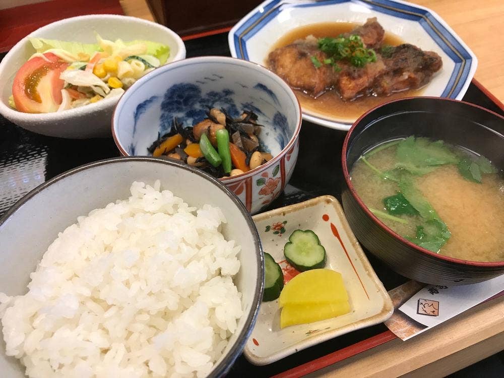 交由軒