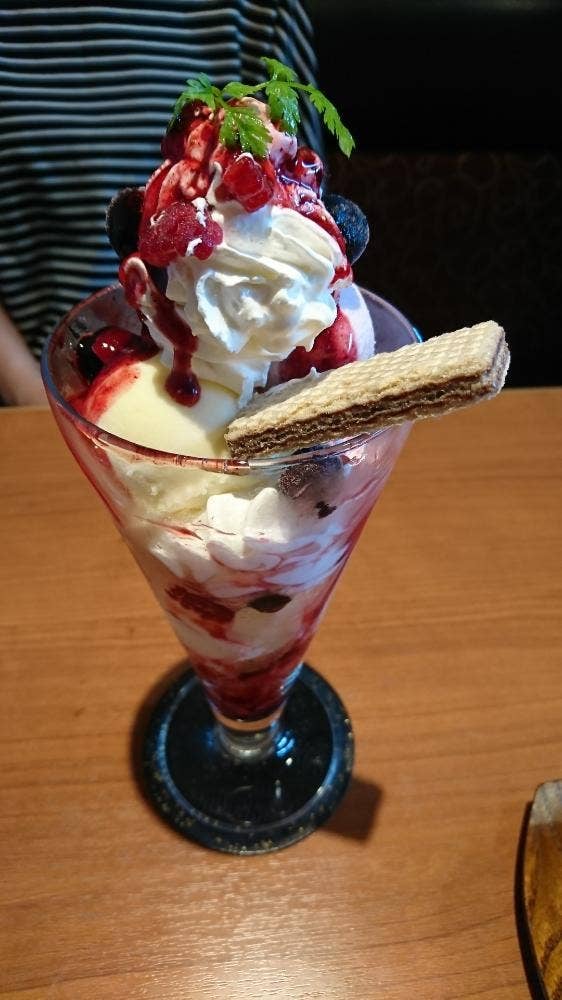 三日月とCAFE 伊予店