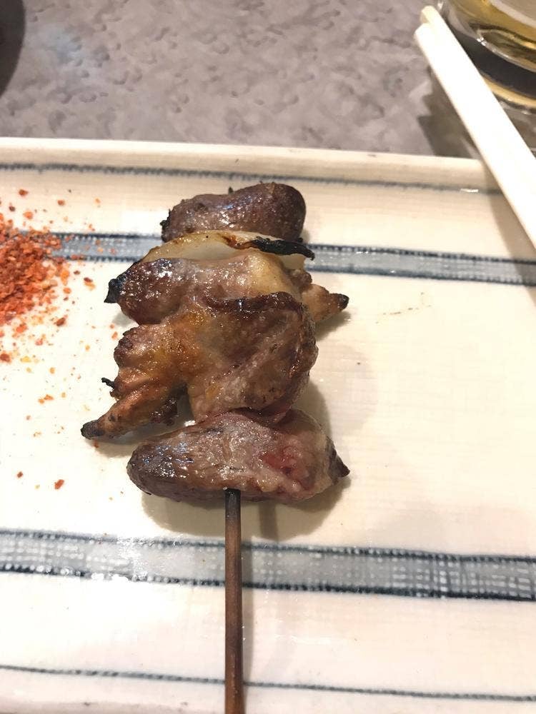 とり真