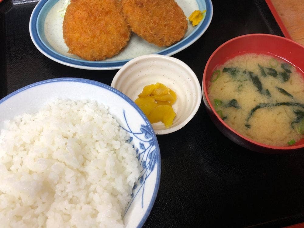 味処 平和