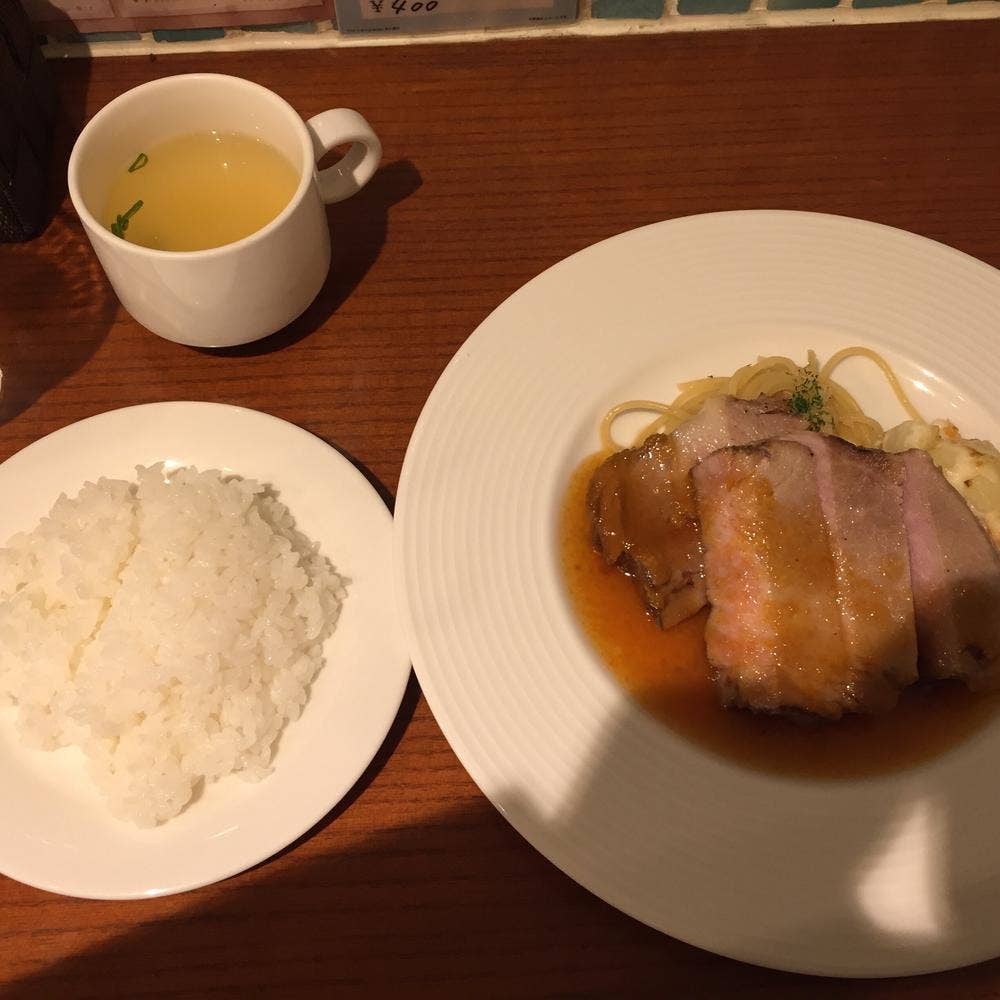 バル レストラン モデルノ