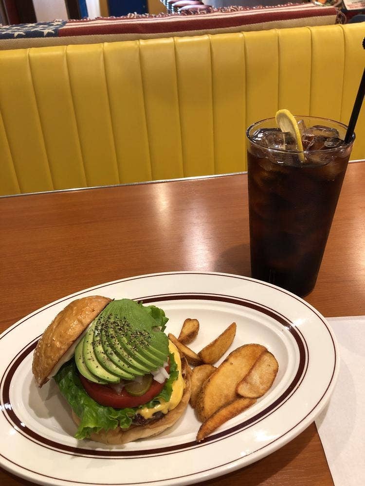 SUN DOVE DINER
