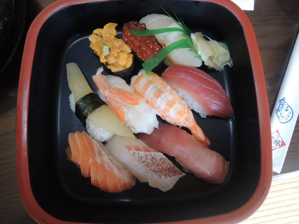 つきじ海賓金沢八景店
