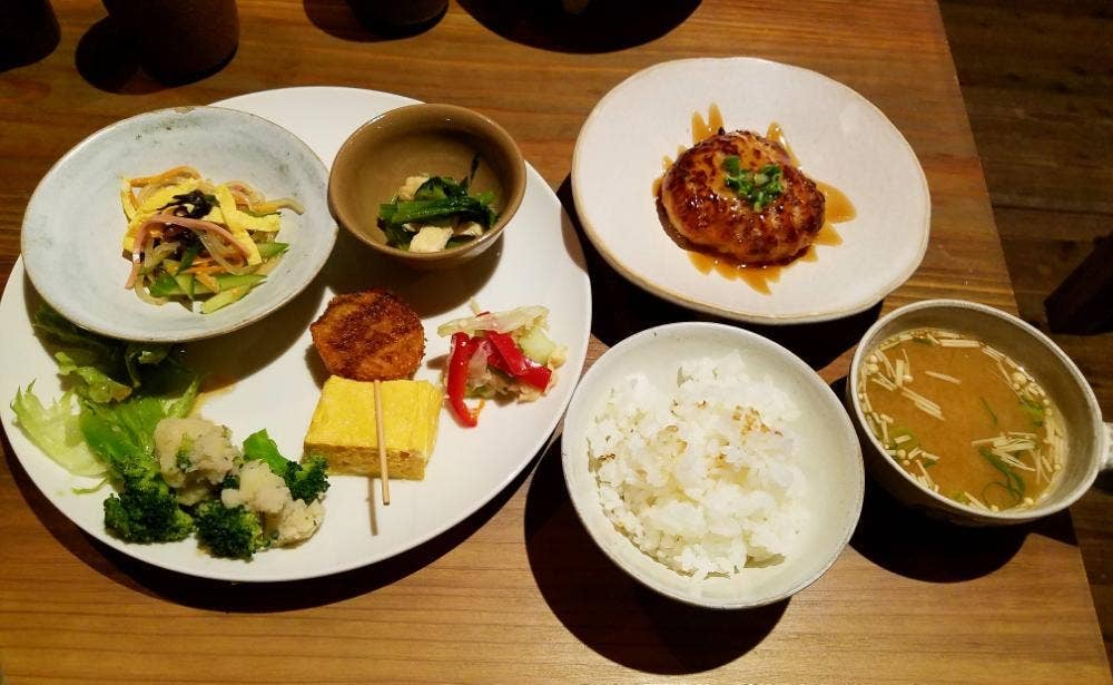 萠菖軒