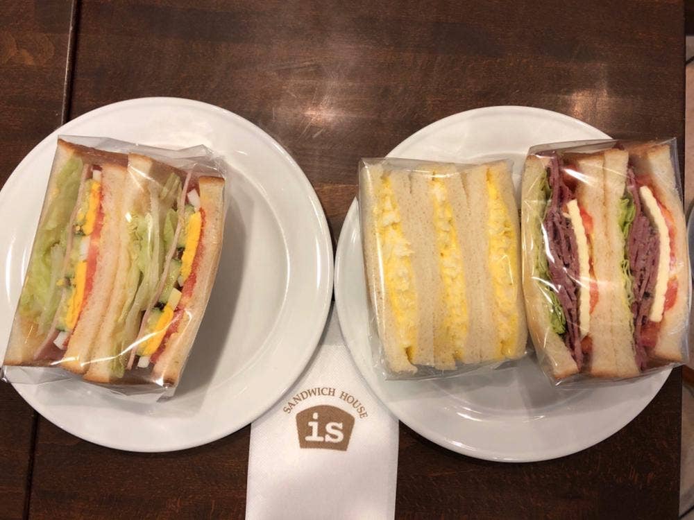 サンドイッチハウス イズ