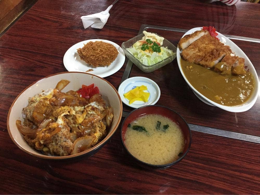 とんかつと焼肉の店 やまと
