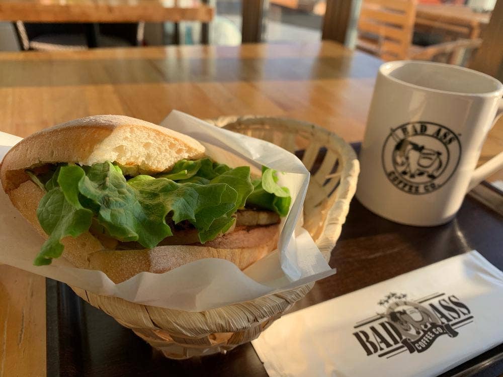 バッドアスコーヒー 館山店
