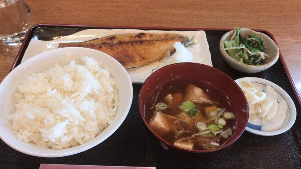 酒膳菜々