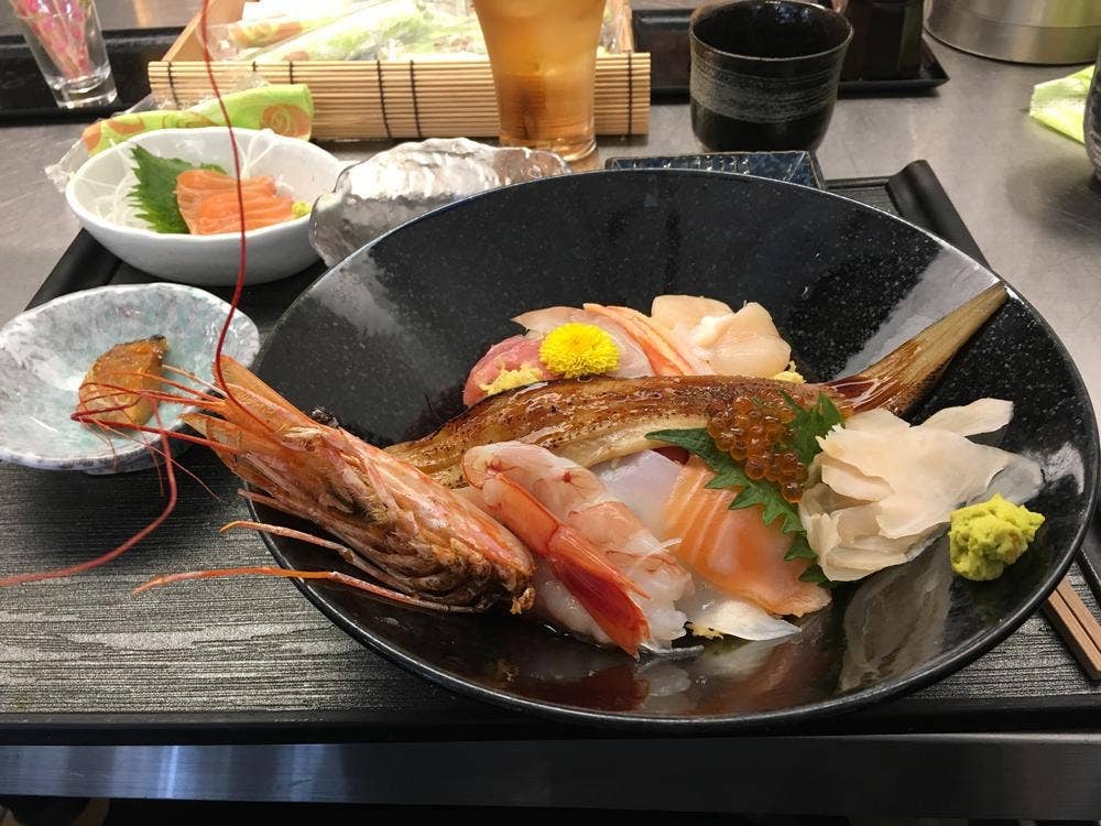 魚屋 しらいし