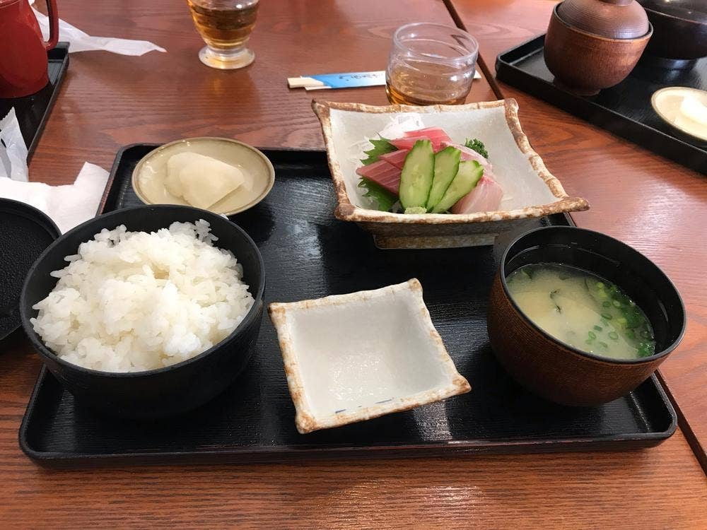 味新お食事処