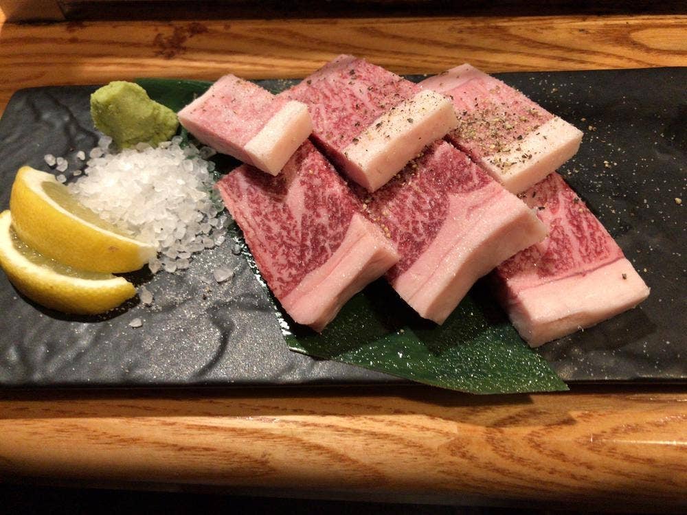 大衆焼肉ホルモン酒場 とりとん 名駅3丁目店