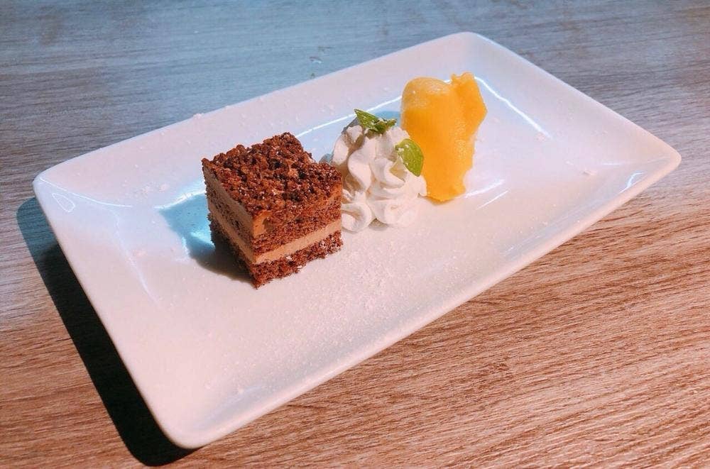100品食べ飲み放題 チーズ×肉バル Feliz 川崎店