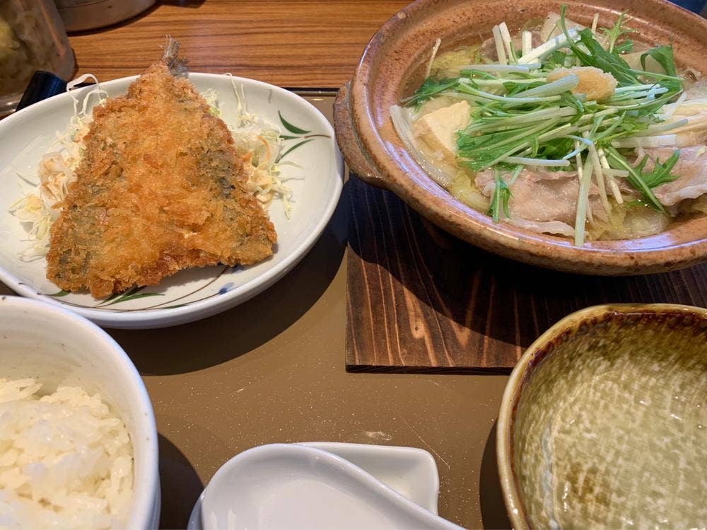 やよい軒 北谷美浜店