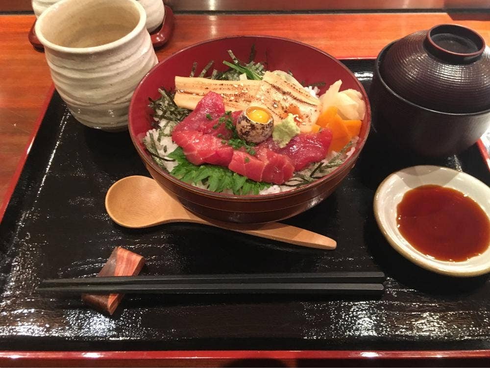 鮨芳