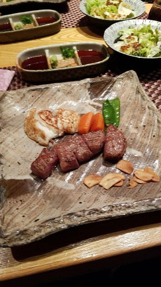 佳紋鉄板焼ステーキしゃぶしゃぶ