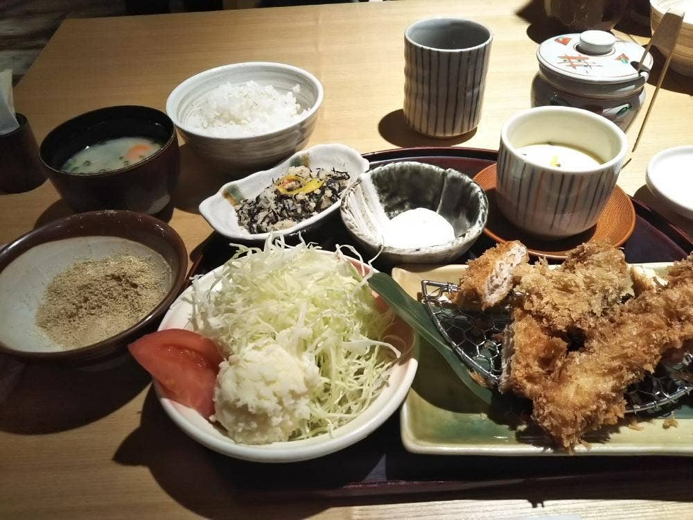 名代とんかつ かつくら 近鉄百貨店草津店