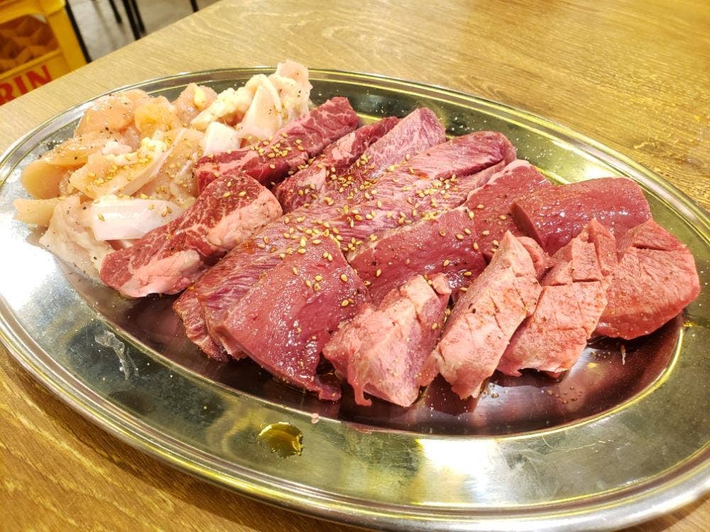 卸 花島精肉店