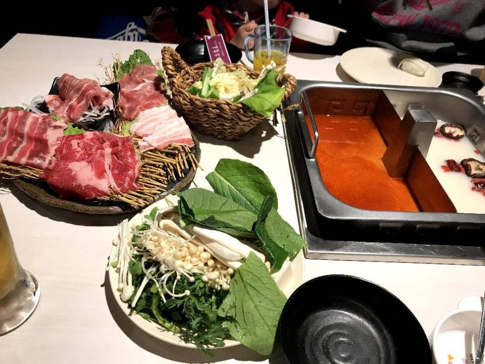 黒毛和牛しゃぶしゃぶ&寿司食べ放題 牛魔王 西川口店