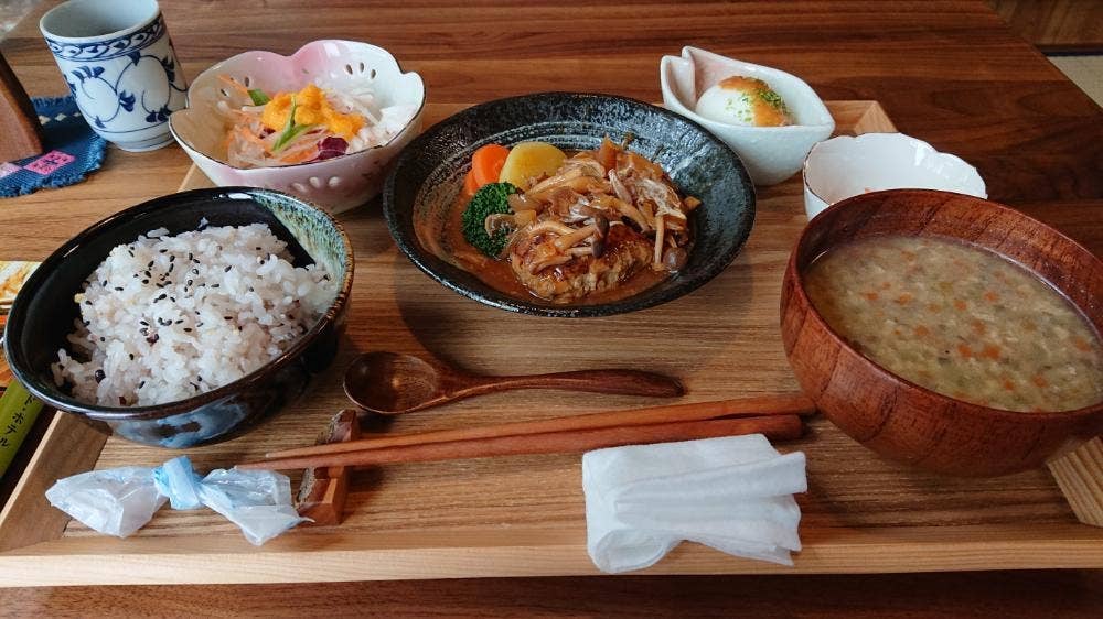 高岡の森 古民家カフェ山の子