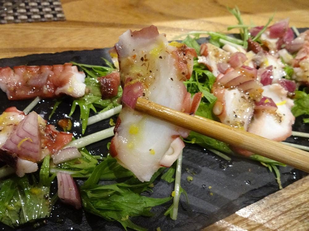 ダイニングバー&カフェ valo