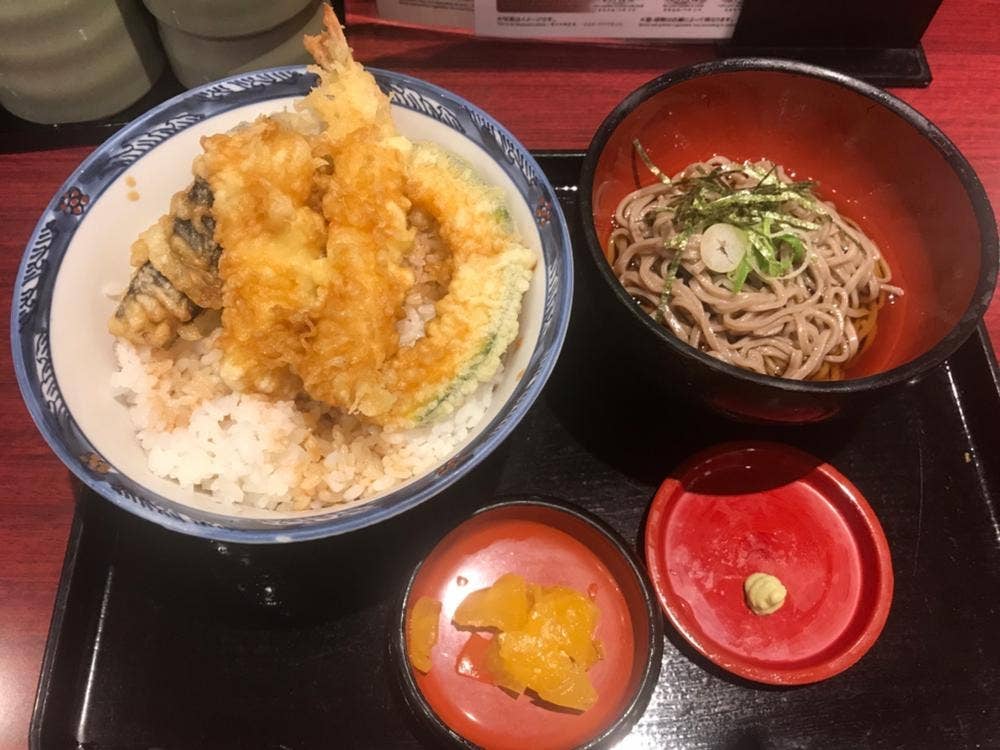 丼丼亭 姫路駅ピオレ店