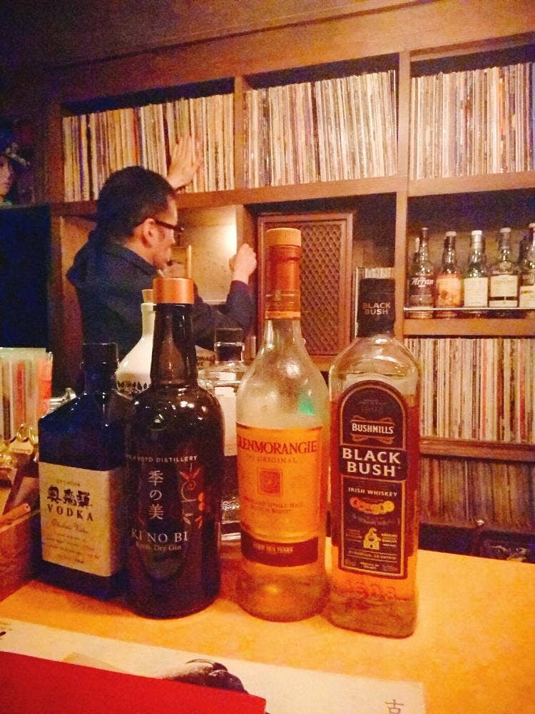 レコード酒場 ビートルmomo