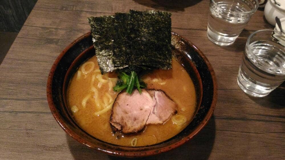 家系拉麺 楽月