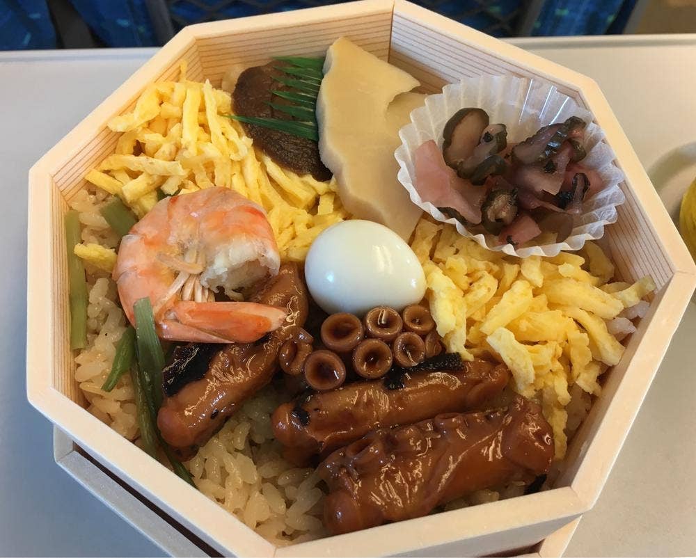 浜吉 三原駅コンコース売店