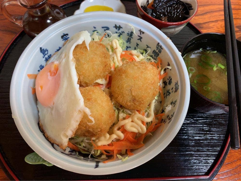 ダイニングカフェ DONA