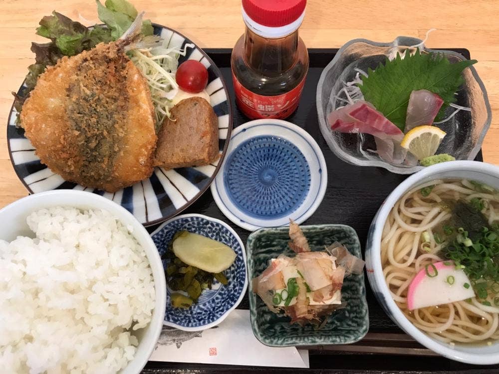 椿屋