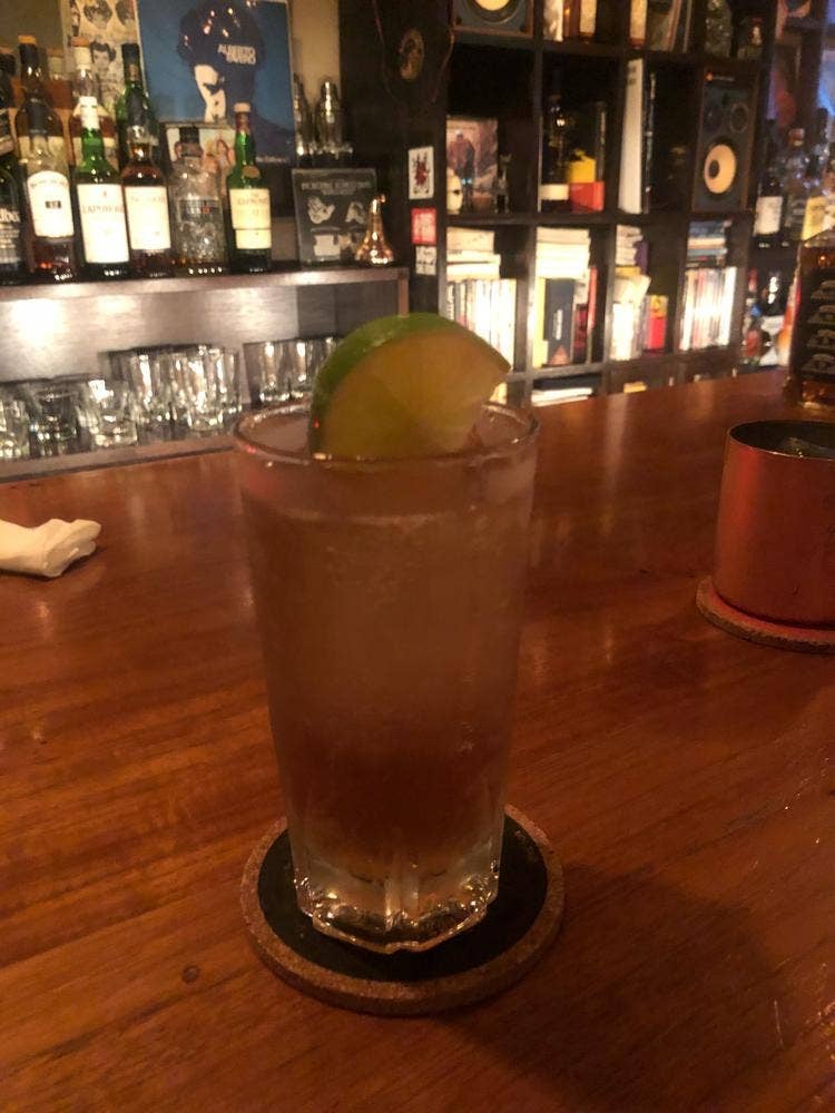 バー ストレイト