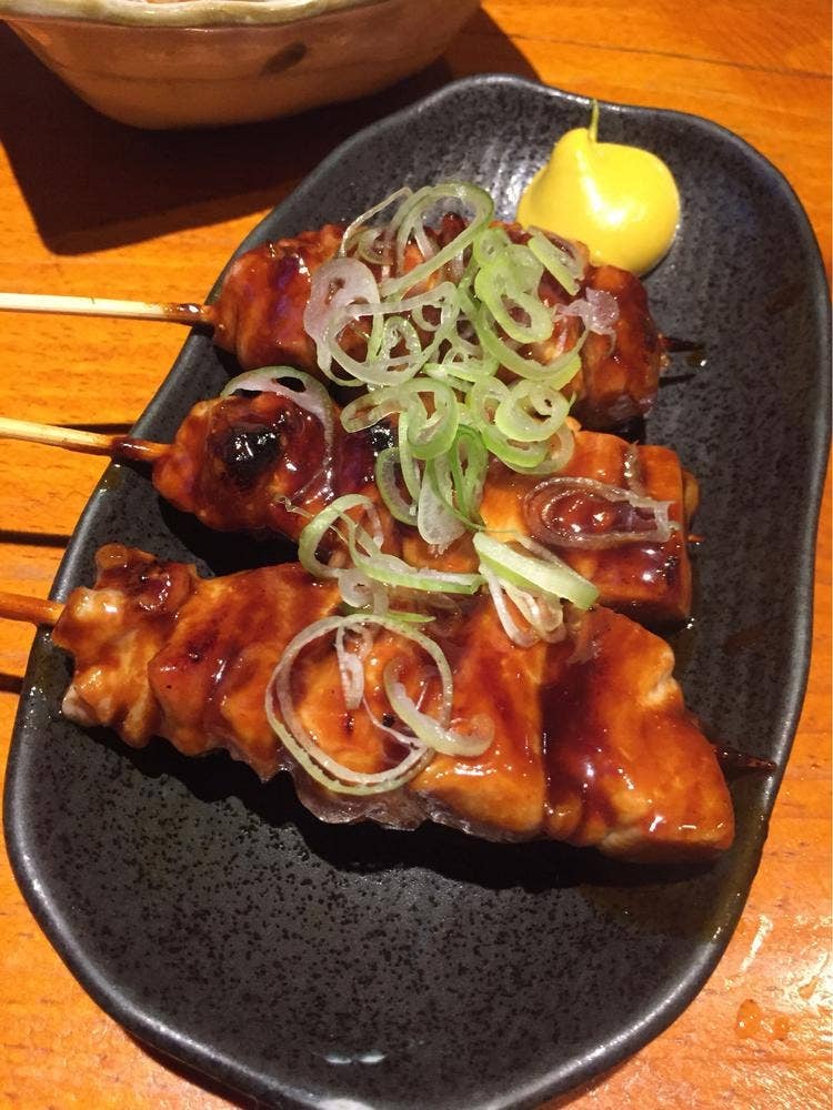 炭火焼鳥なかひこ