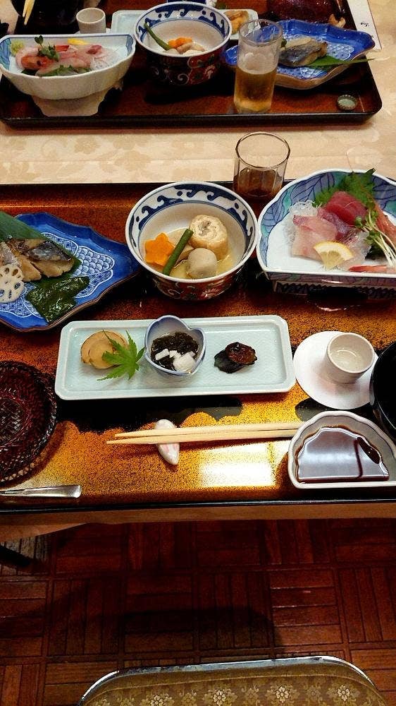 ホテル釜萬 食事処