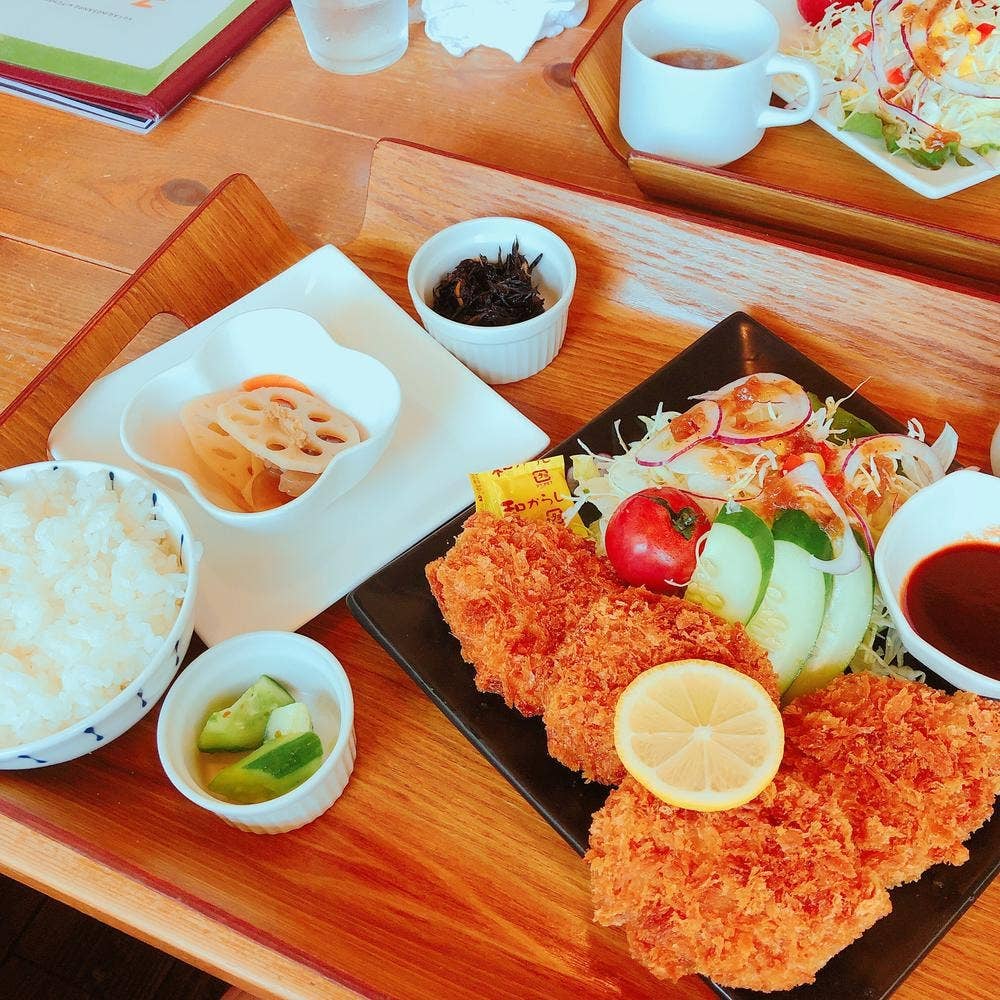 子やぎのさんぽ