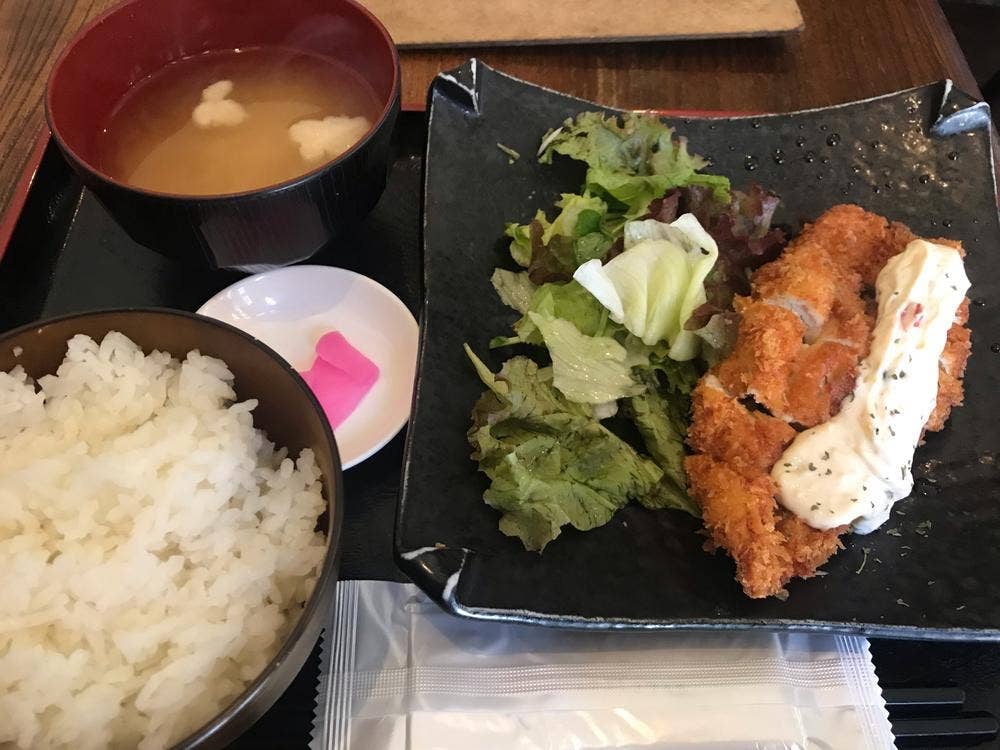 鶏バル 足音
