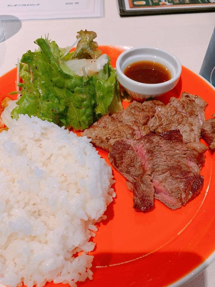 MAG KITCHEN