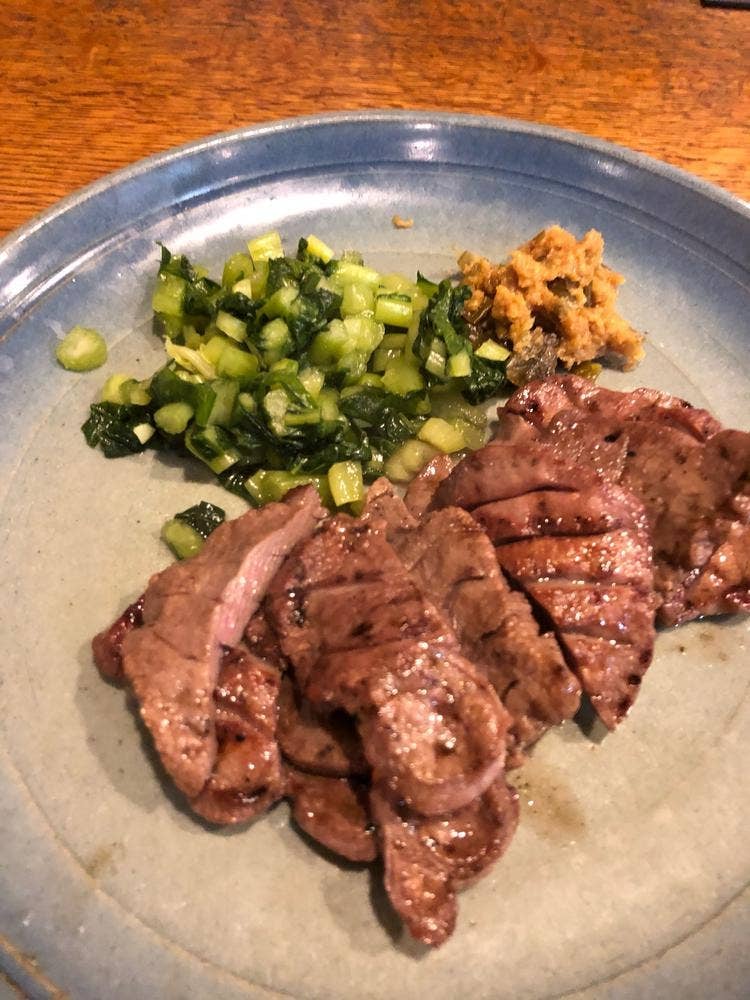 牛タンと麦めし赤兵衛
