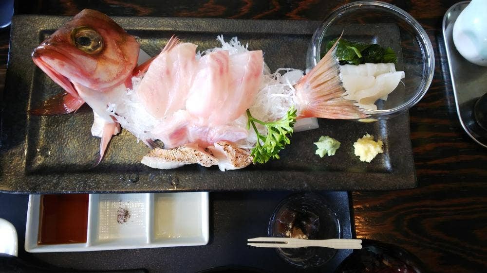 はくちょう亭奈良屋