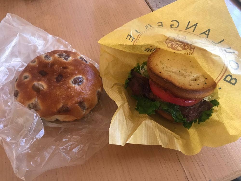 フレッシュベイク 本店