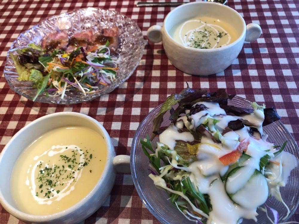 洋食 たまご食堂